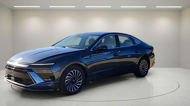 new 2025 Hyundai Sonata Hybrid car, priced at $32,640