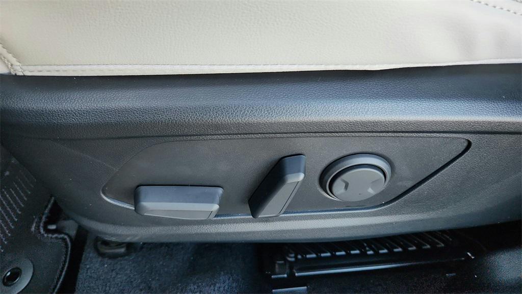 new 2026 Hyundai Tucson car, priced at $38,085