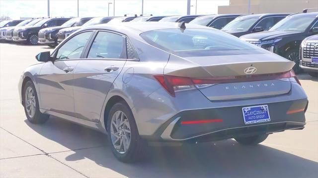 new 2024 Hyundai Elantra car, priced at $22,533