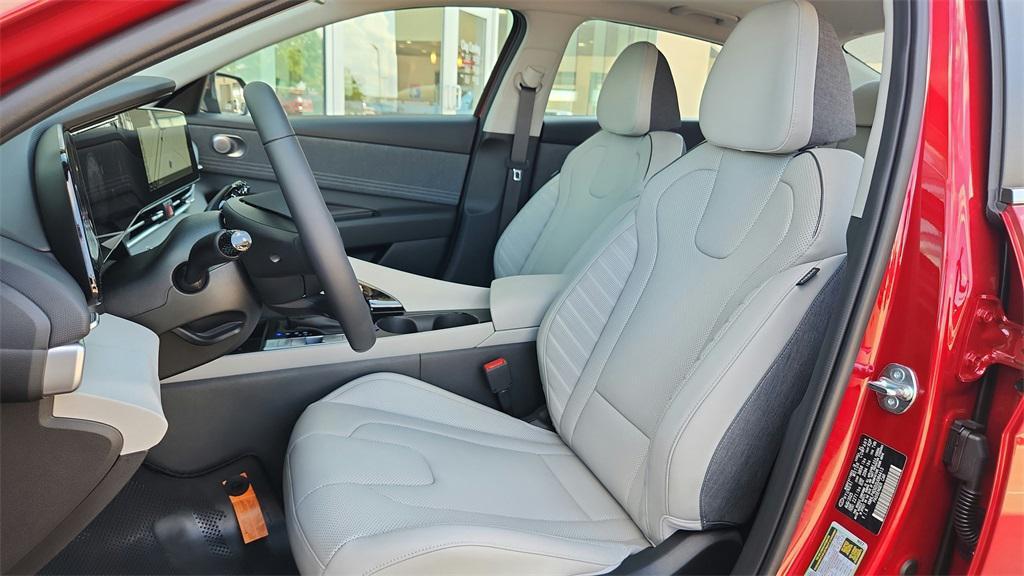 new 2025 Hyundai Elantra car, priced at $27,110