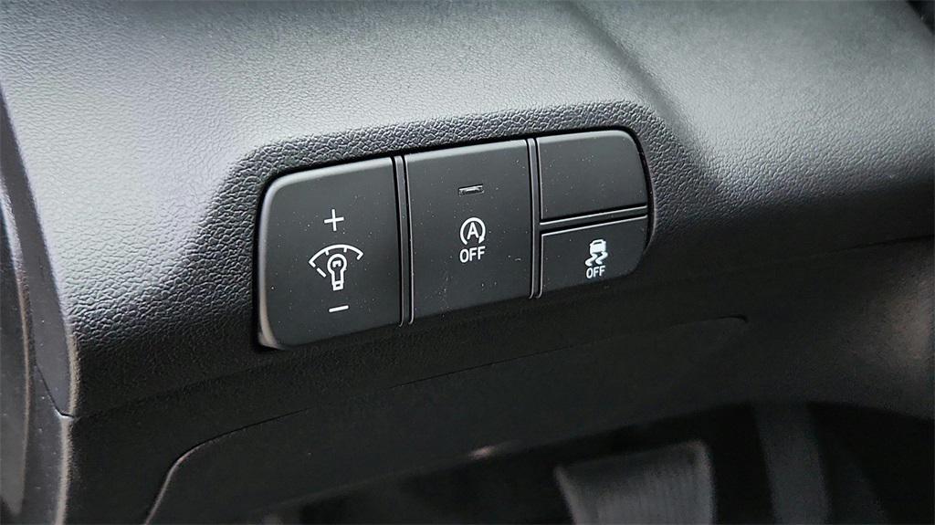 new 2025 Hyundai Elantra car, priced at $22,635