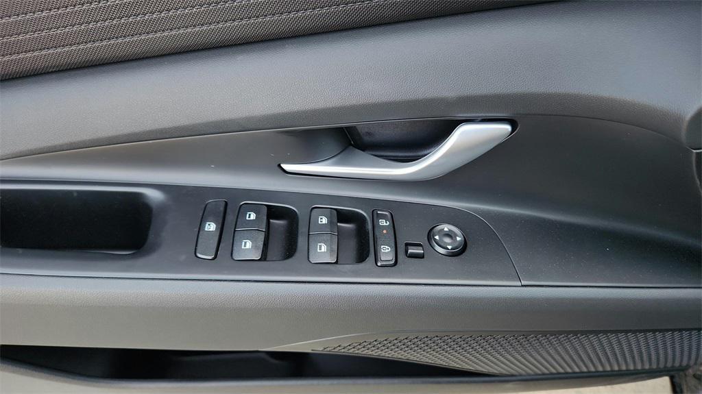 new 2025 Hyundai Elantra car, priced at $22,635
