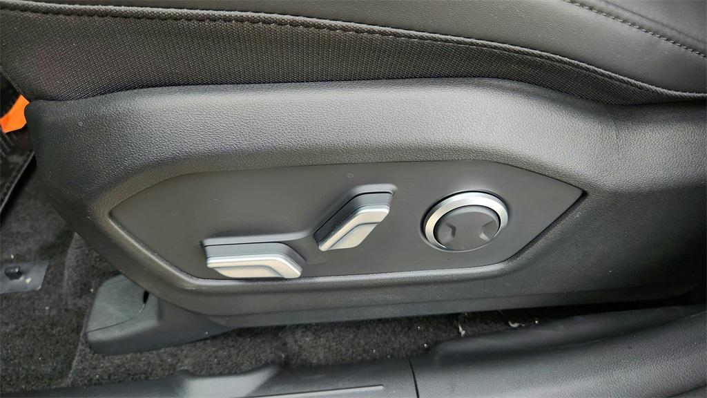 new 2025 Hyundai Santa Fe car, priced at $40,149