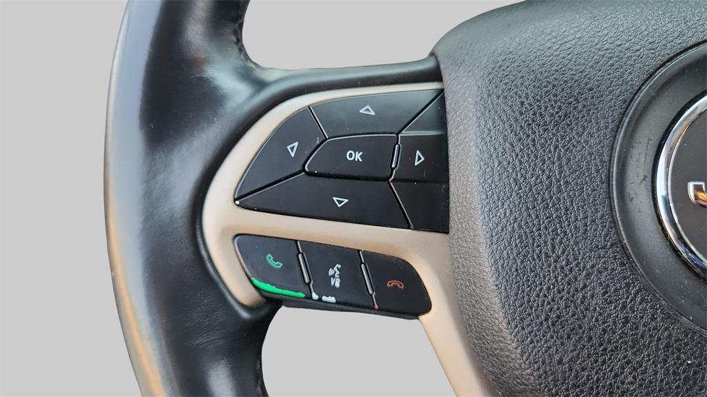 used 2018 Jeep Cherokee car, priced at $13,994