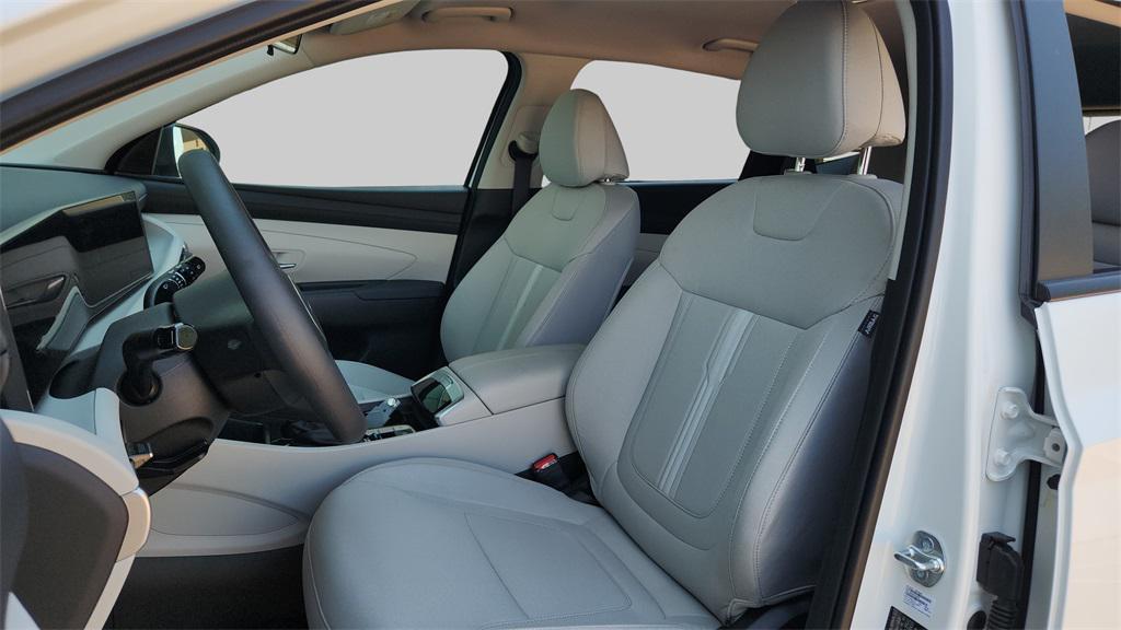 new 2025 Hyundai Tucson car, priced at $37,915