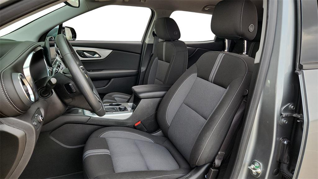 used 2024 Chevrolet Blazer car