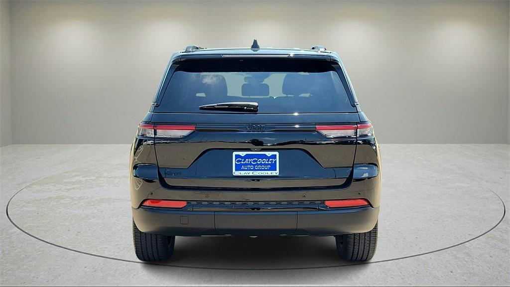 used 2023 Jeep Grand Cherokee car, priced at $30,900