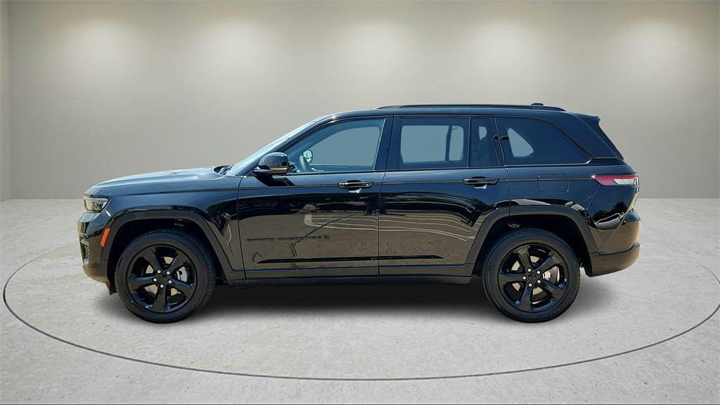 used 2023 Jeep Grand Cherokee car, priced at $30,900