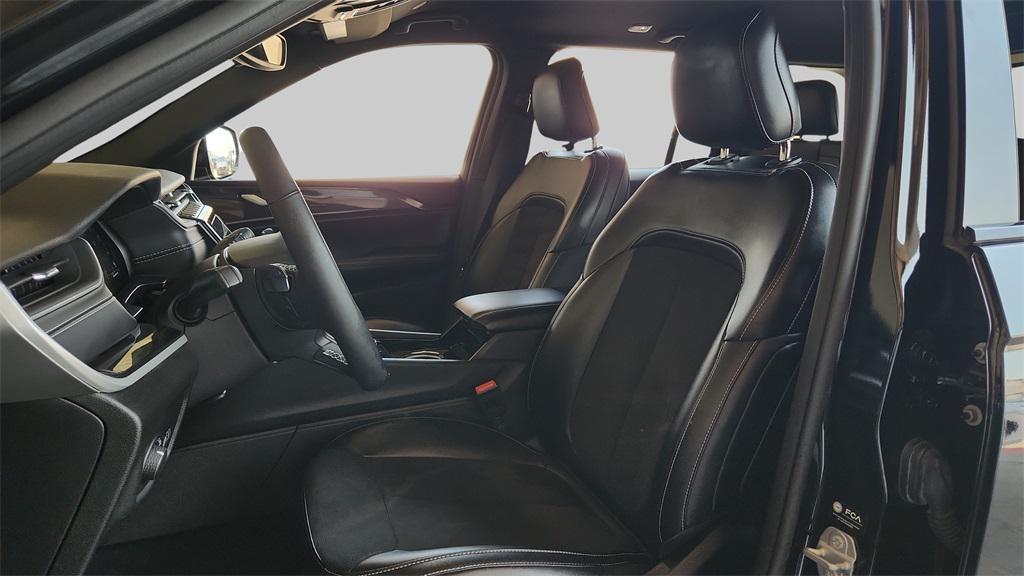 used 2023 Jeep Grand Cherokee car, priced at $30,900