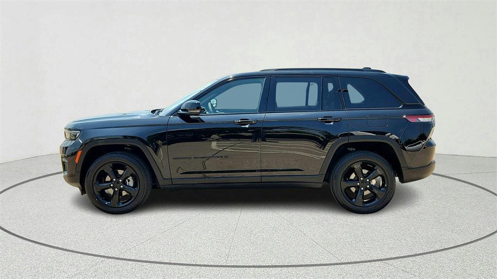 used 2023 Jeep Grand Cherokee car, priced at $29,985