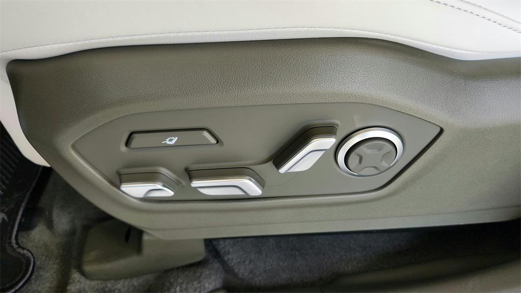 new 2025 Hyundai SANTA FE HEV car, priced at $48,969