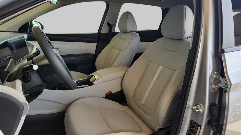 new 2025 Hyundai Tucson car, priced at $30,310