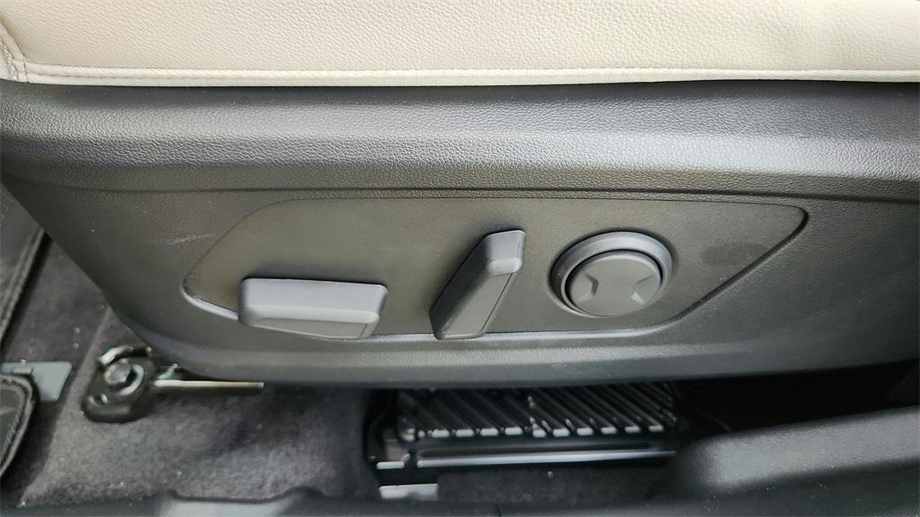 new 2025 Hyundai Tucson car, priced at $39,565