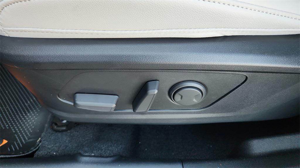 new 2026 Hyundai Tucson car, priced at $32,350