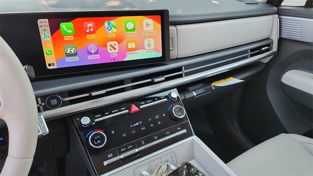 new 2025 Hyundai Santa Fe car, priced at $35,234