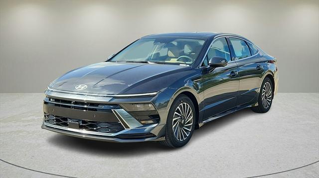 new 2025 Hyundai Sonata Hybrid car, priced at $39,260