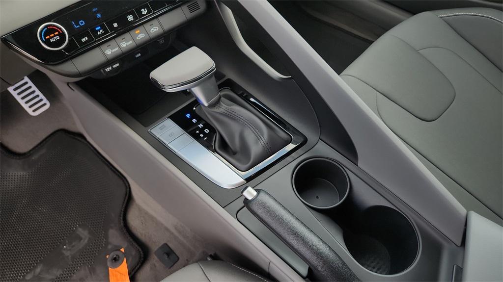 new 2025 Hyundai Elantra car, priced at $23,515
