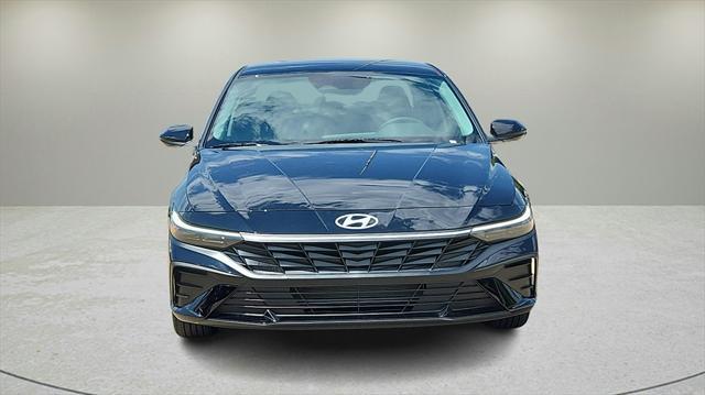 new 2024 Hyundai Elantra car, priced at $24,225