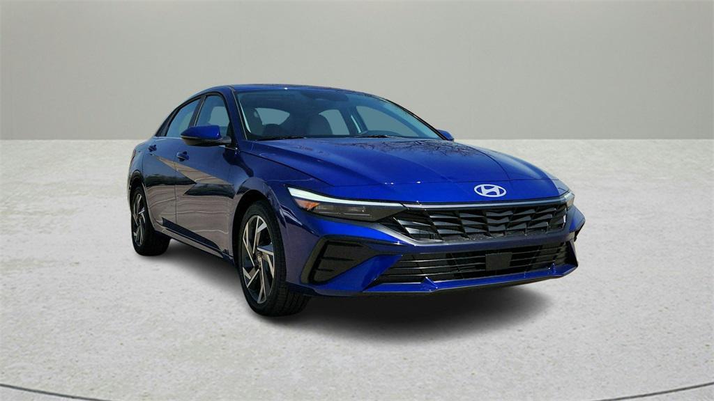 new 2025 Hyundai Elantra car, priced at $26,980