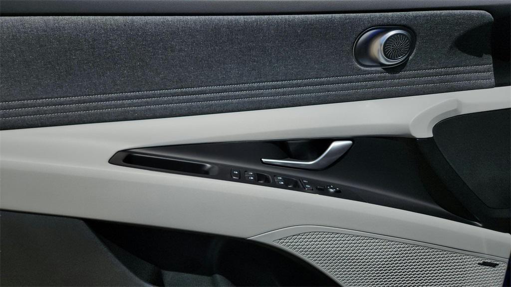 new 2025 Hyundai Elantra car, priced at $26,980