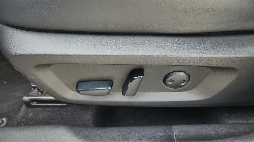 used 2024 Mitsubishi Outlander car, priced at $22,469