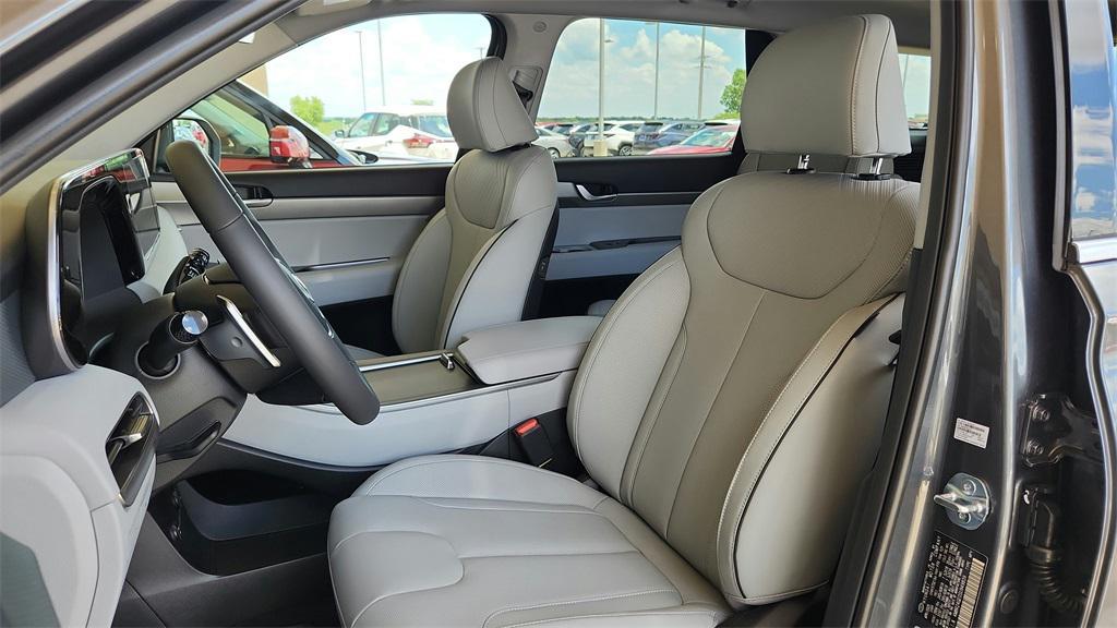 new 2025 Hyundai Palisade car, priced at $39,970