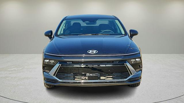 new 2024 Hyundai Sonata car, priced at $28,272