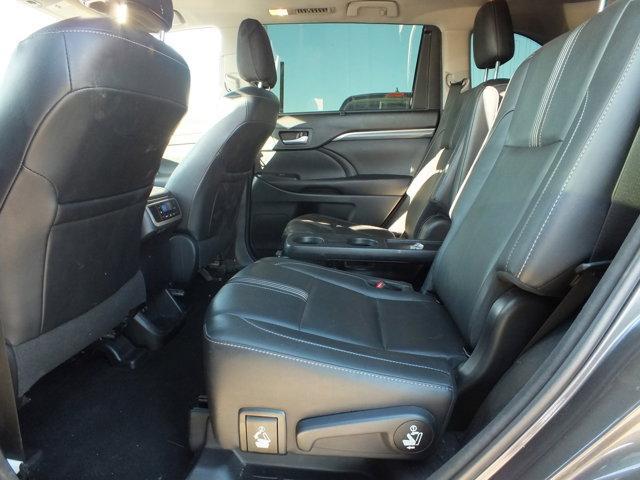 used 2017 Toyota Highlander car, priced at $21,581