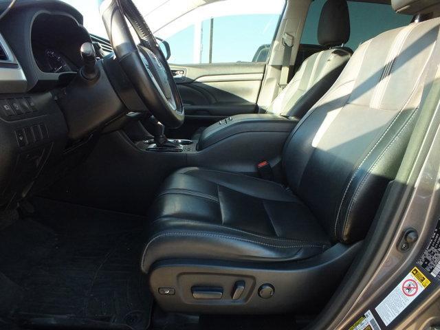 used 2017 Toyota Highlander car, priced at $21,581