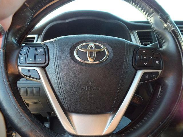 used 2017 Toyota Highlander car, priced at $21,581