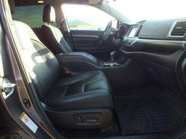 used 2017 Toyota Highlander car, priced at $21,581