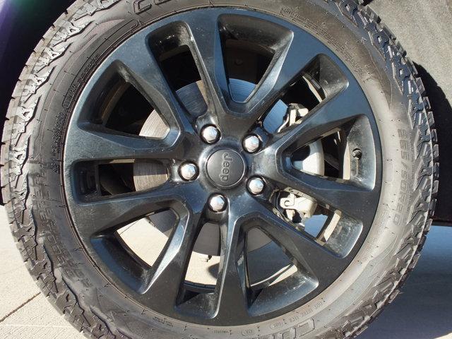 used 2017 Jeep Grand Cherokee car, priced at $15,981