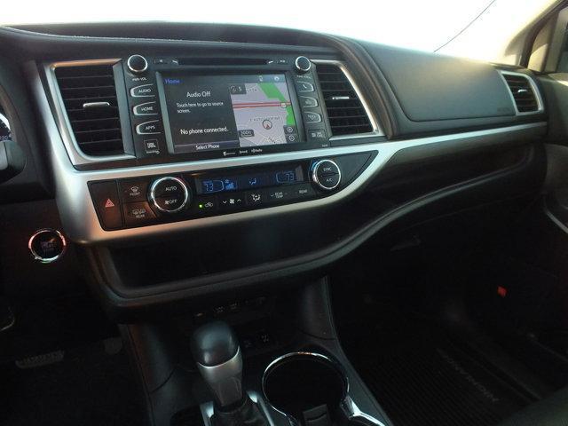 used 2019 Toyota Highlander car, priced at $26,981