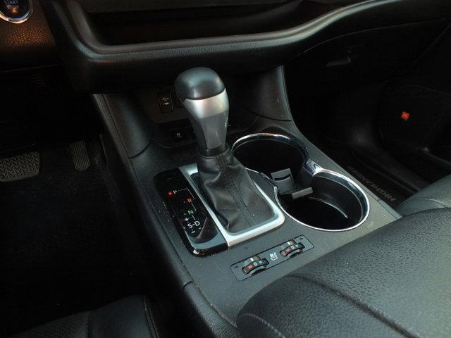 used 2019 Toyota Highlander car, priced at $26,981