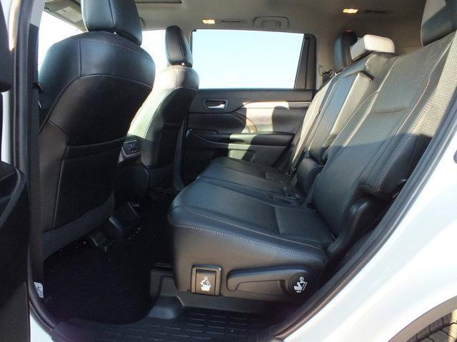 used 2019 Toyota Highlander car, priced at $26,981