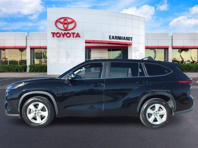 used 2023 Toyota Highlander car, priced at $27,781