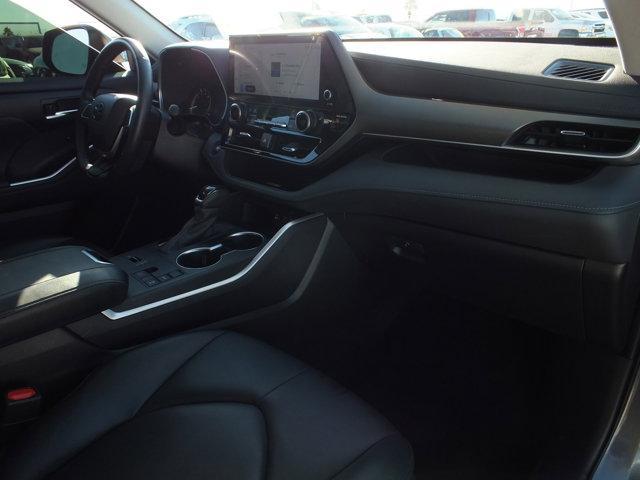 used 2023 Toyota Highlander car, priced at $32,981