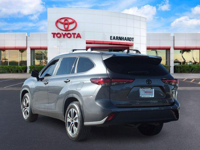 used 2023 Toyota Highlander car, priced at $32,981