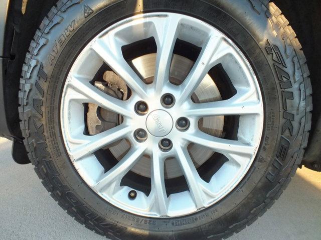 used 2020 Jeep Cherokee car, priced at $9,987