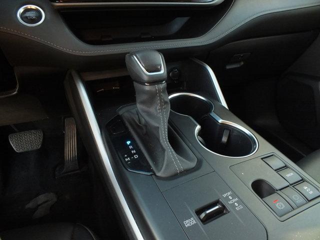 used 2024 Toyota Highlander car, priced at $35,884