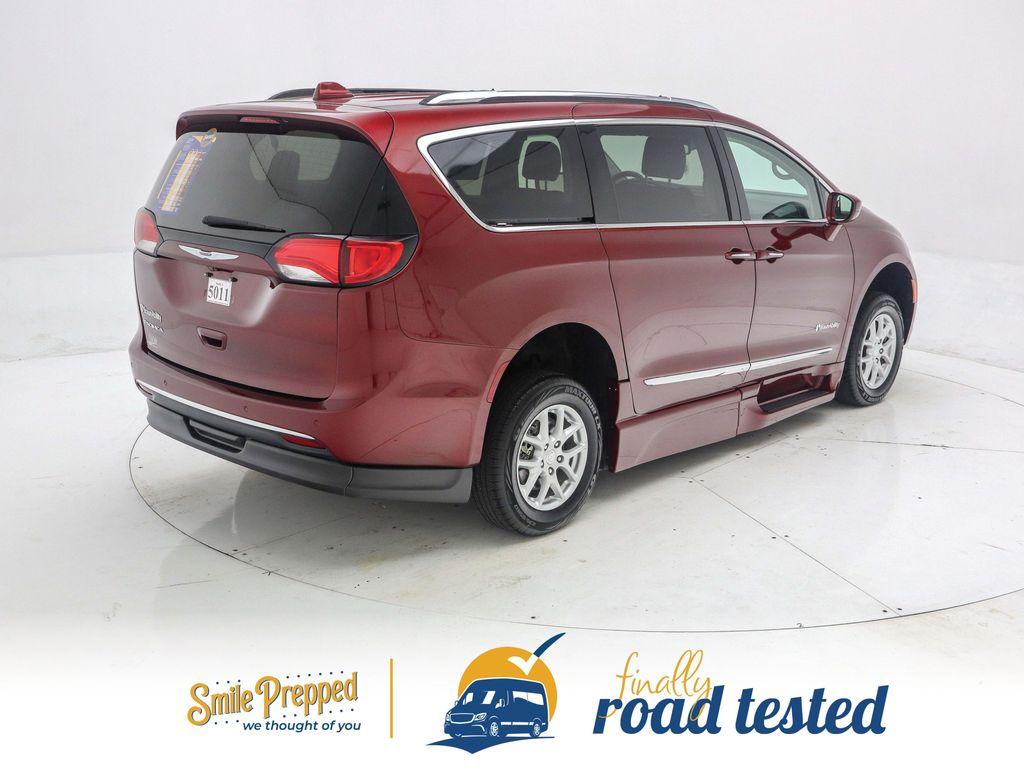 used 2019 Chrysler Pacifica car, priced at $32,900