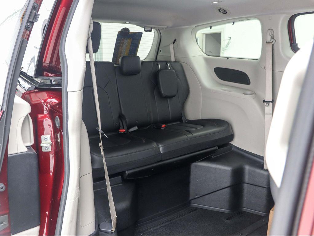 used 2018 Chrysler Pacifica car, priced at $36,900