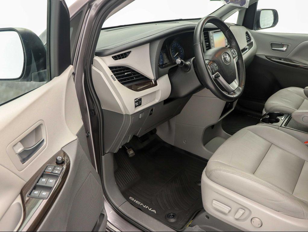 used 2020 Toyota Sienna car, priced at $32,900