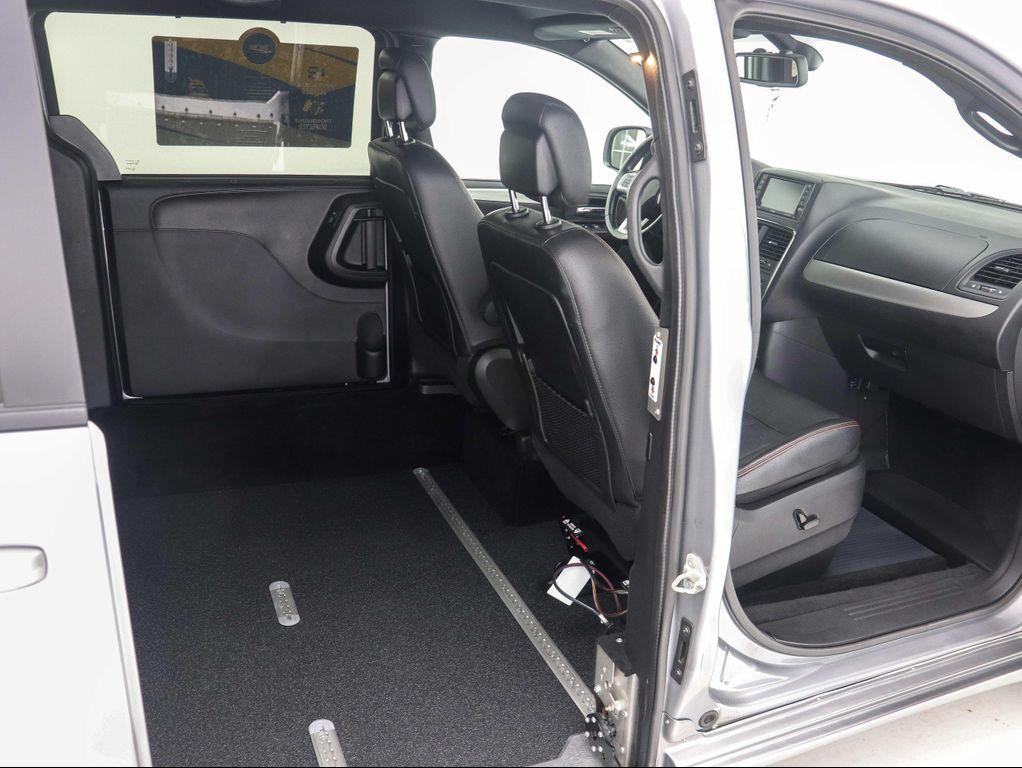 used 2019 Dodge Grand Caravan car, priced at $37,500