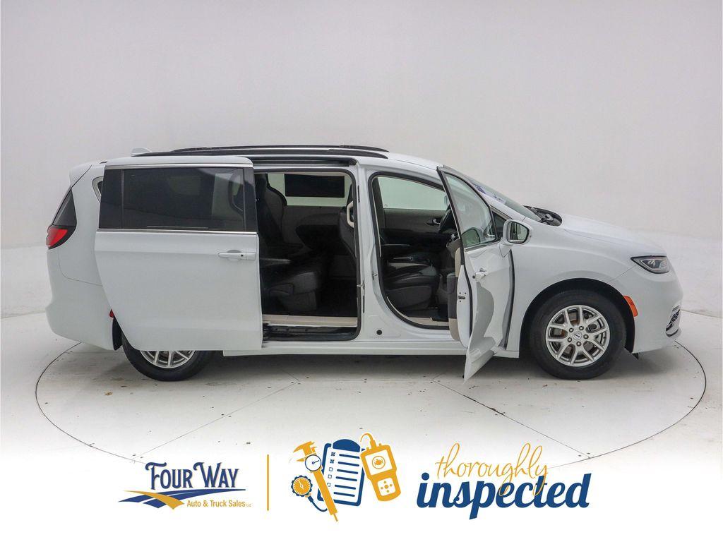 used 2022 Chrysler Pacifica car, priced at $20,900