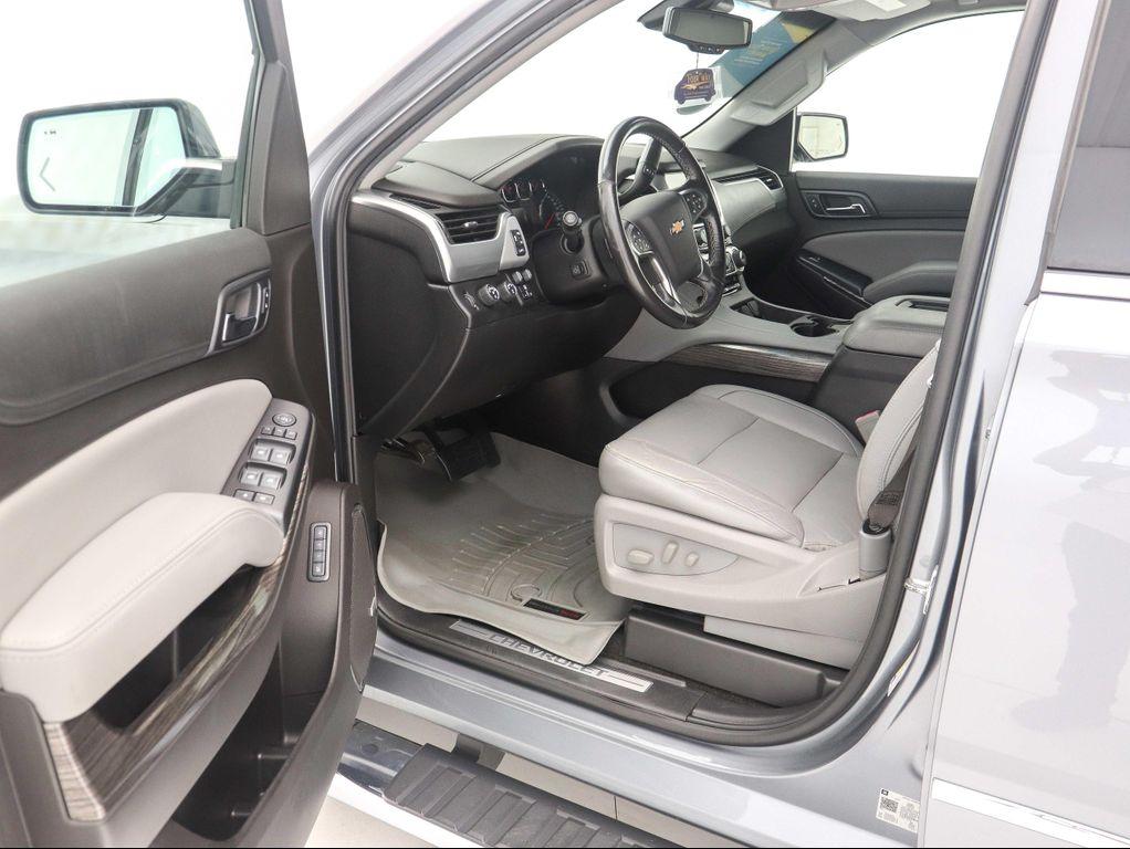 used 2018 Chevrolet Suburban car, priced at $28,900
