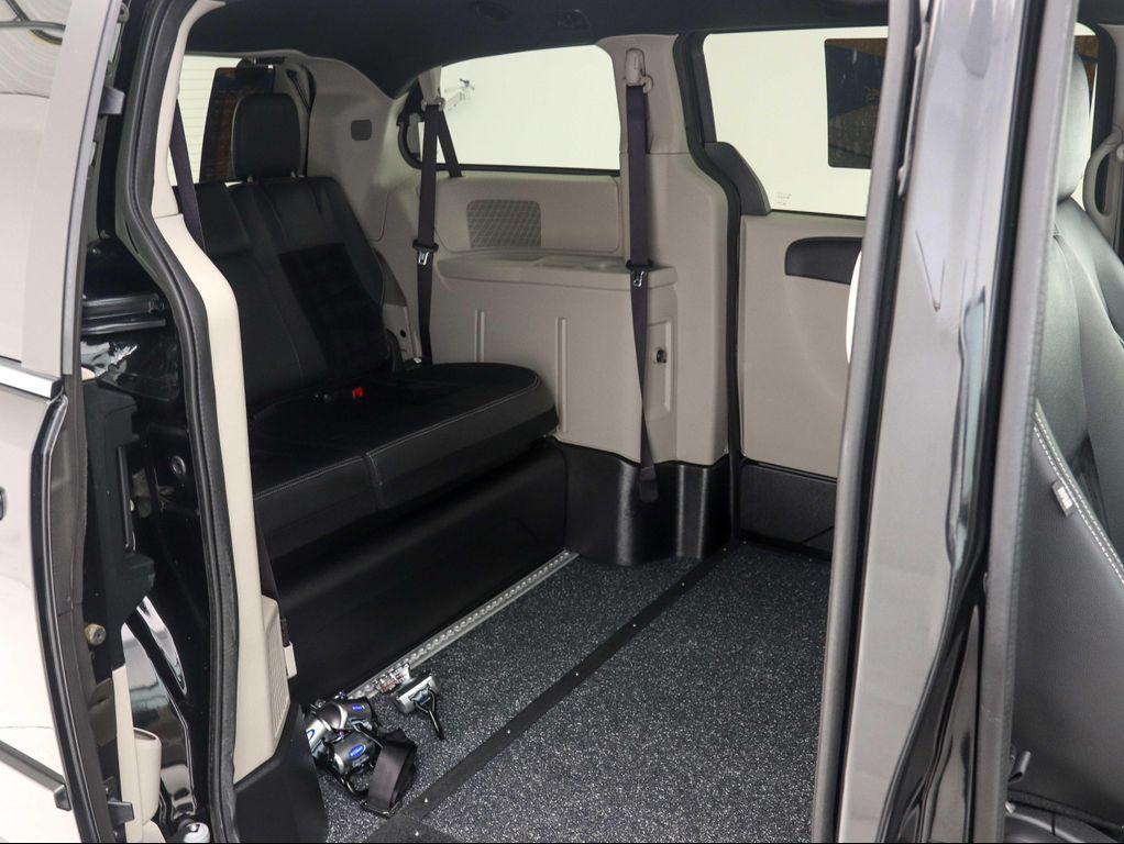 used 2017 Dodge Grand Caravan car, priced at $35,500