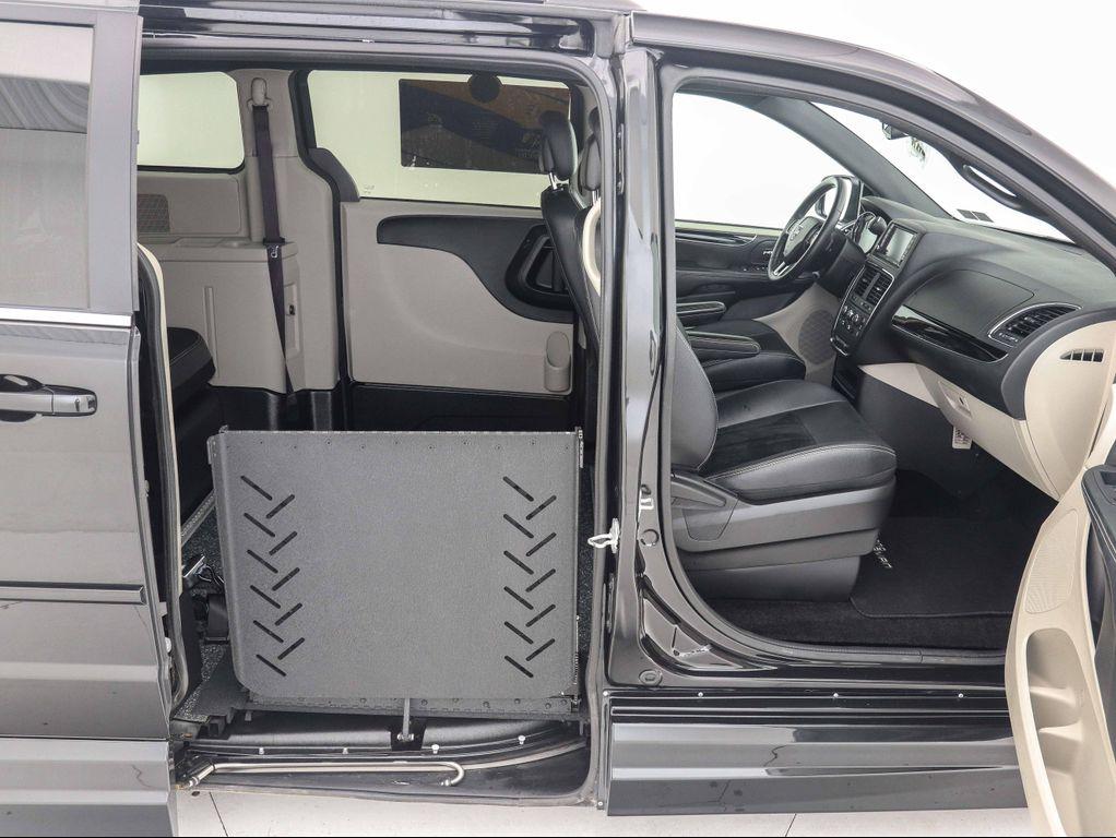 used 2017 Dodge Grand Caravan car, priced at $35,500