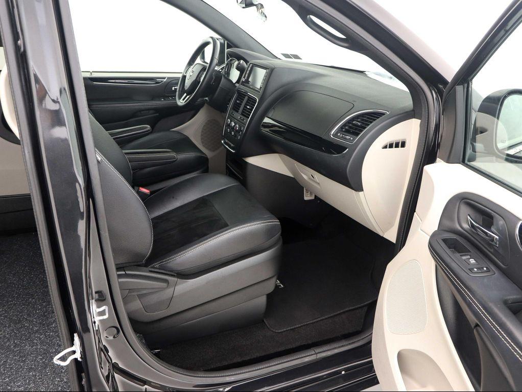 used 2017 Dodge Grand Caravan car, priced at $35,500