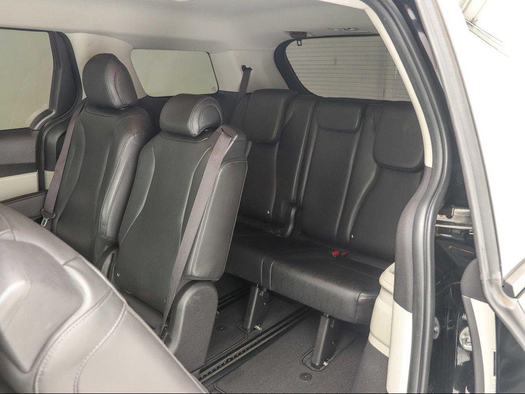 used 2022 Kia Carnival car, priced at $27,200